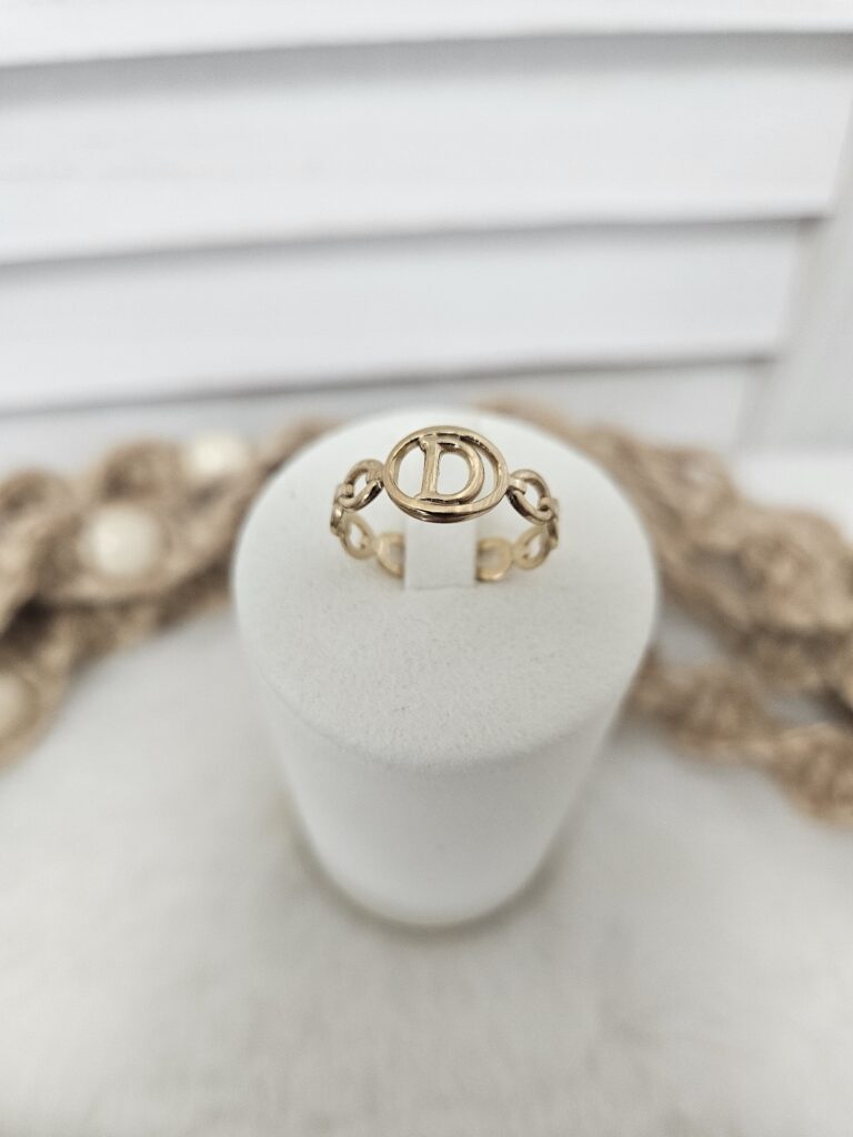 Bague dorée - Motif D