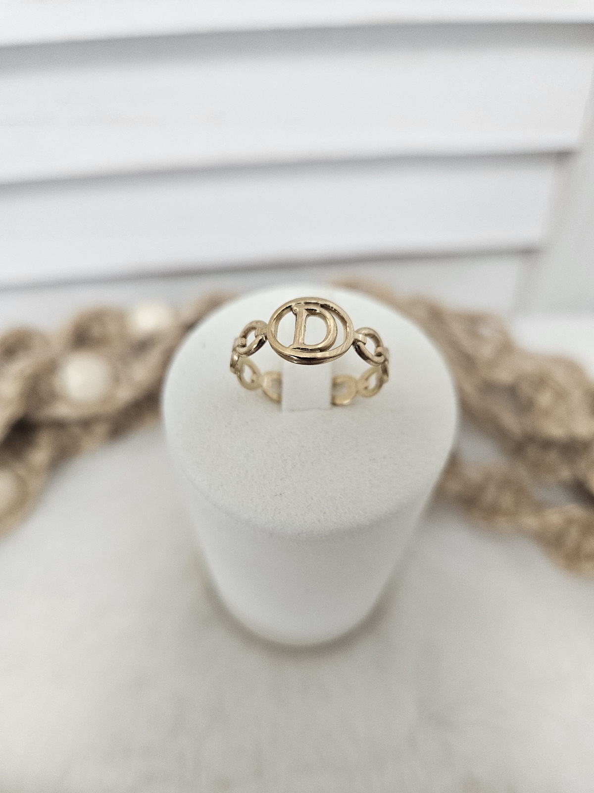 Bague dorée - Motif D