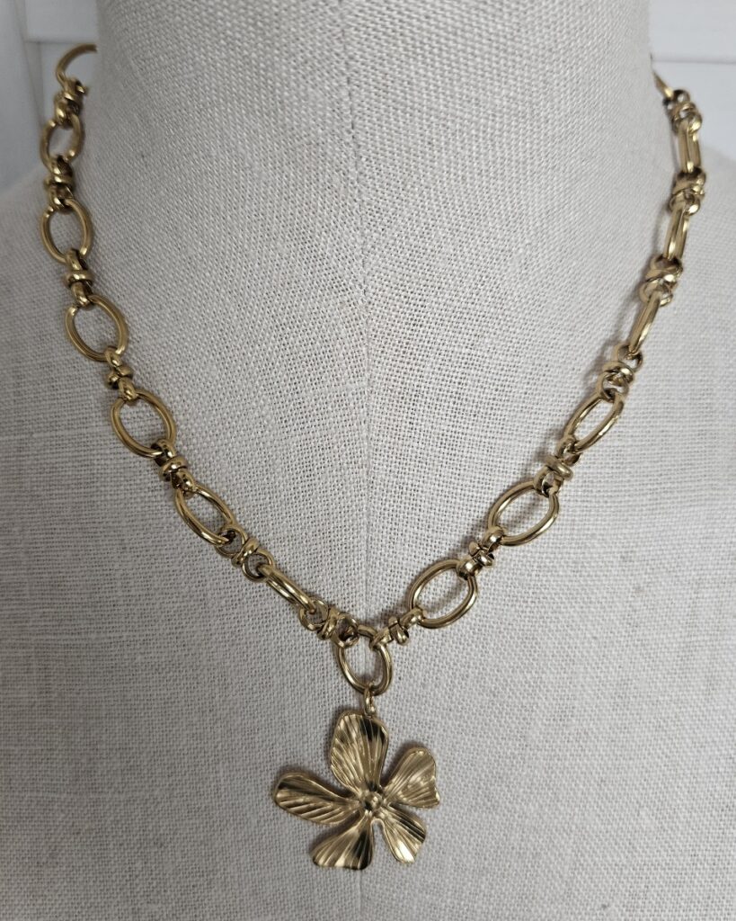 Collier doré Fleur Solaire