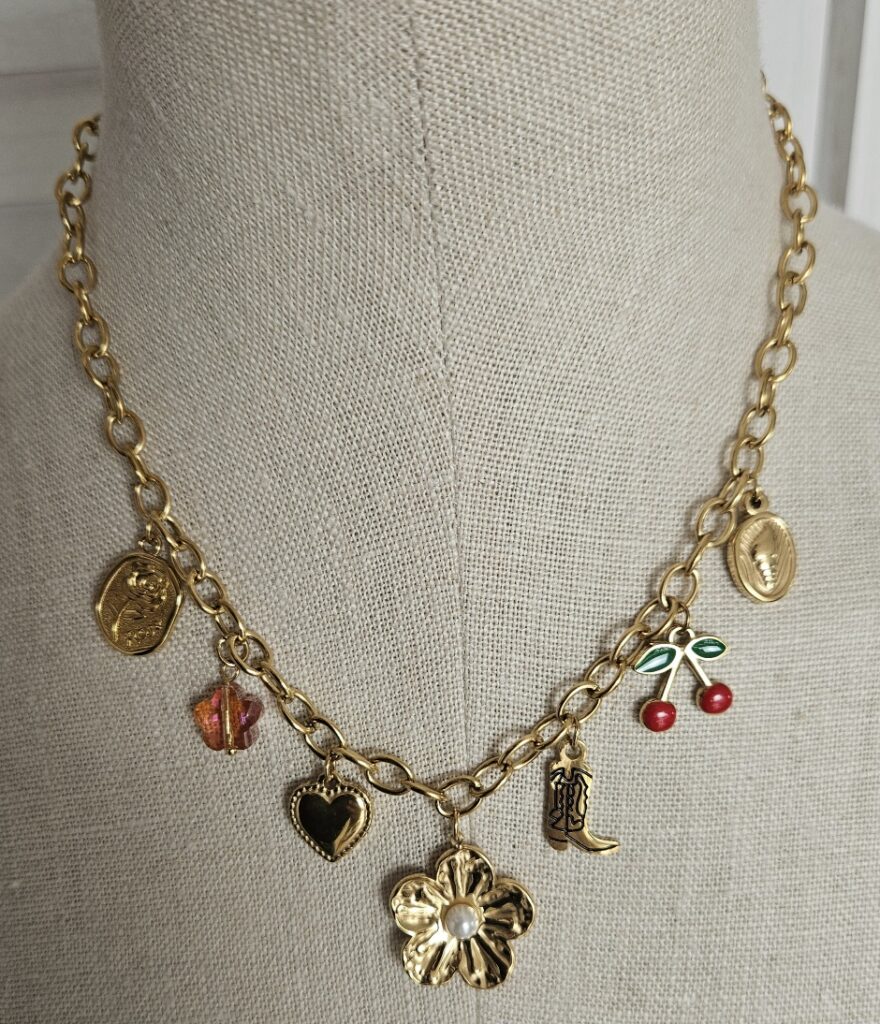 Collier Western Love