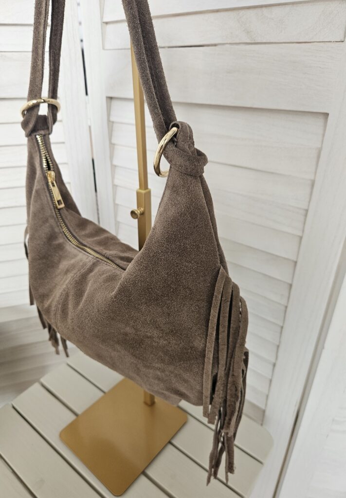Sac porté en cuir à franges taupe