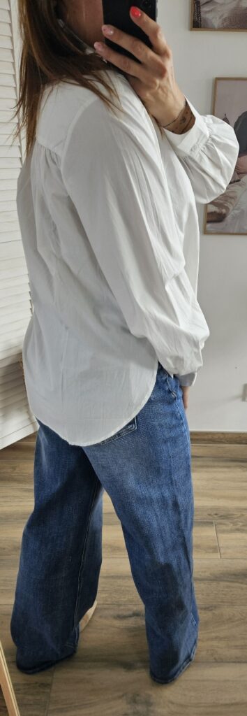 Chemise blanche à col volanté