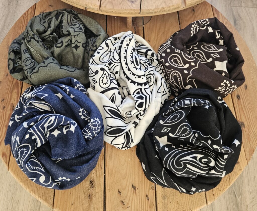Foulard Bandana Blanc - 140 cm - 20% Laine