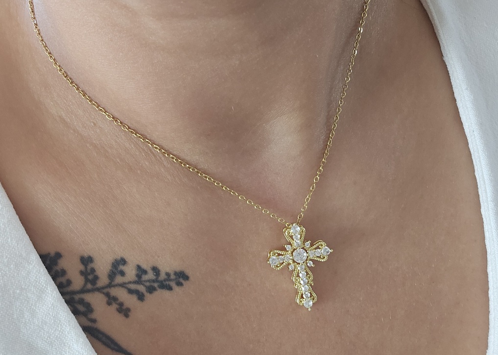 Collier croix Clémence - acier inoxydable