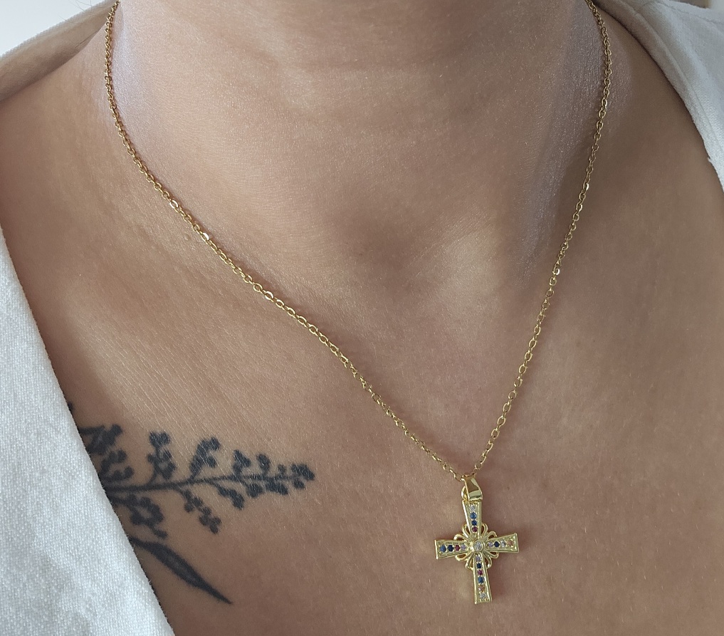 Collier croix Ines - acier inoxydable